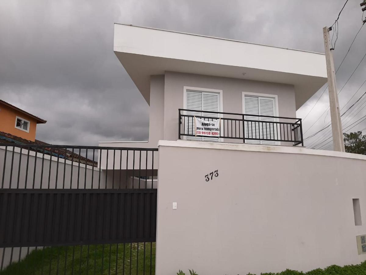 Sobrado Frente Ao Sesc, Wifi 300Mb, 2 Vagas Auto, Cozinha, Churrasqueira, Moderno E Reformado ベルチオガ エクステリア 写真