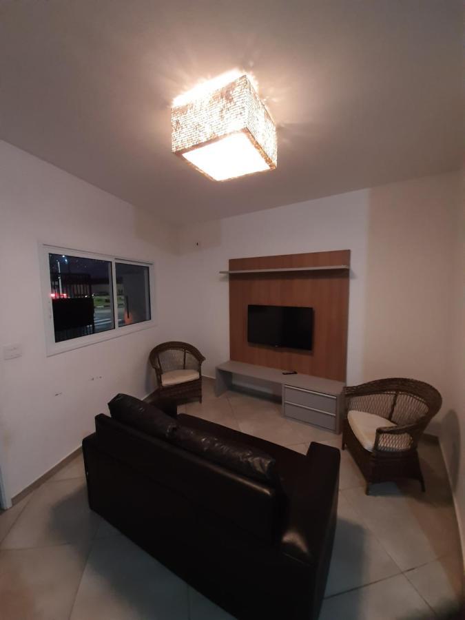 Sobrado Frente Ao Sesc, Wifi 300Mb, 2 Vagas Auto, Cozinha, Churrasqueira, Moderno E Reformado ベルチオガ エクステリア 写真